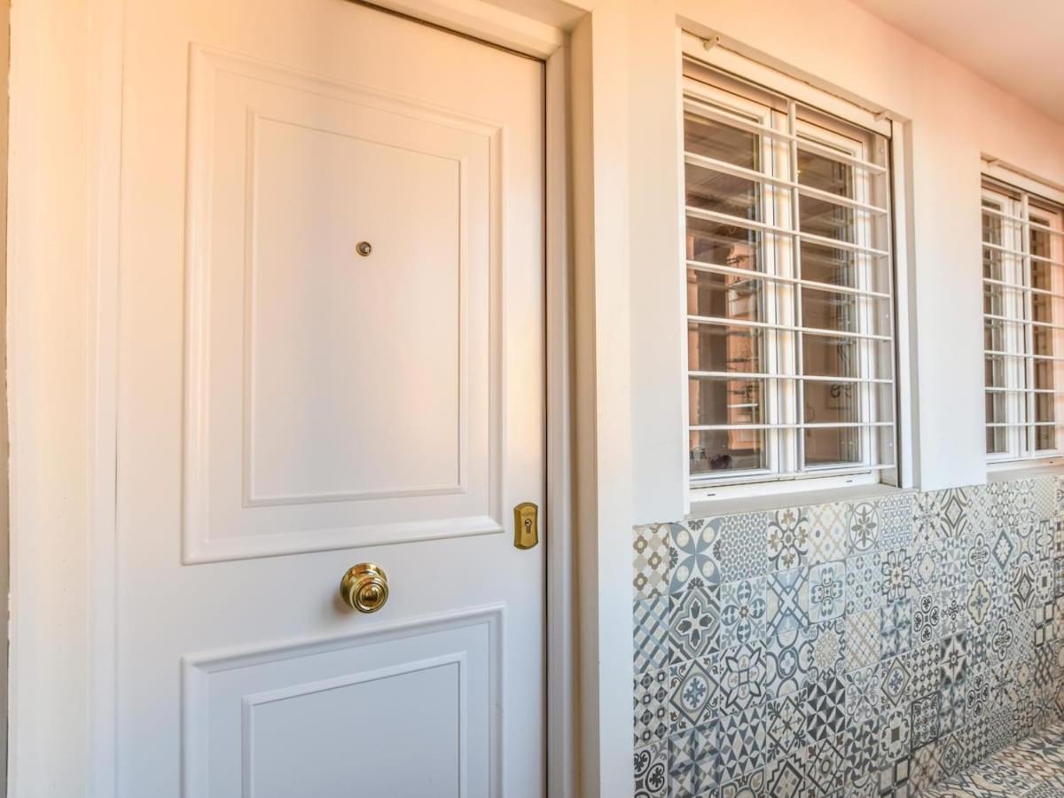 Apartamento En La Plaza De Lavapies Para 4 Personas 马德里 外观 照片